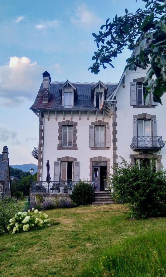 La Maison Normande Saint-Cirgues-de-Jordanne Exterior photo